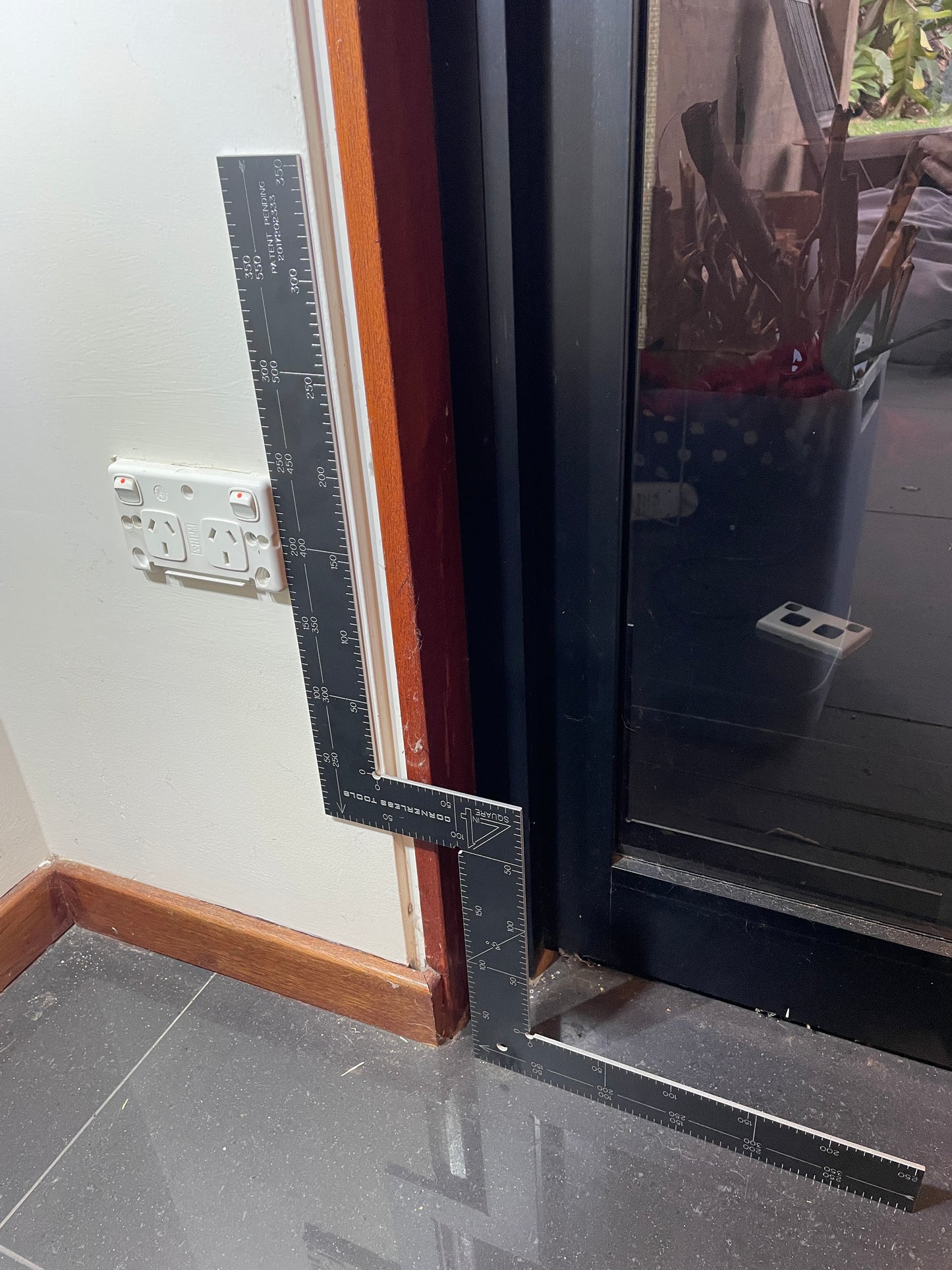 4 in 1 Cornerless Square Tool (600mm x 400mm)